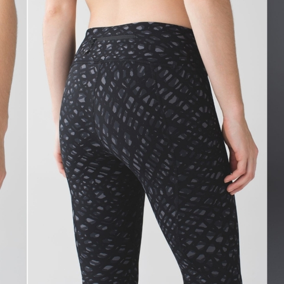 Lululemon Tight Stuff Tight(Reflective)Simply Lace Play Dark Slate Black, Size 4 - Picture 8 of 10